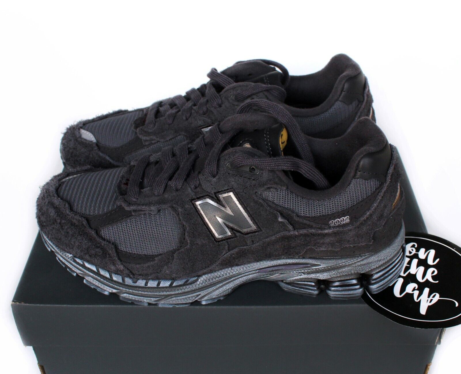 New balance phantom. New Balance 2002r Black Phantom. New Balance 2002r Protection Pack Phantom. New Balance 2002 r Protection Phantom Black. New Balance 2002r Protection Pack Phantom коробка.