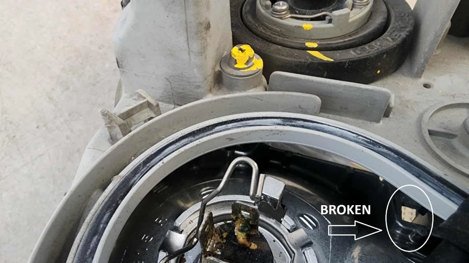 95-97 Lexus LS400 OEM Right Passenger Side Headlight Headlamp 8111050100 BROKEN Foto 3 de 4