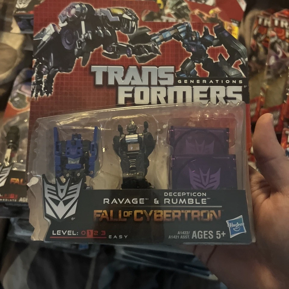 Transformers Generations Fall of Cybertron Ravage Rumble Paquete de 2 Figura SOLO NSB Foto 2 de 4