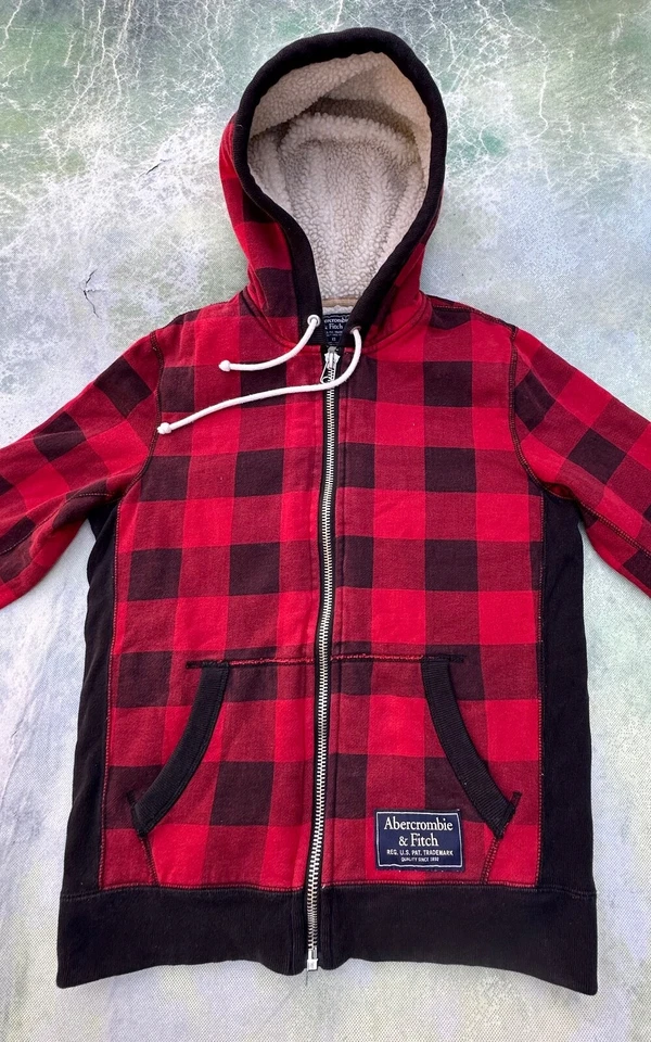 Sudadera con capucha vintage de mujer Abercrombie & Fitch forrada Sherpa cremallera completa talla XS. Foto 3 de 4