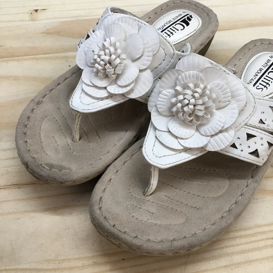 Cliffs By White Mountain Sandals Womens 6M Cynthia Flower Flip Flop C26890 White - Image 4 of 4