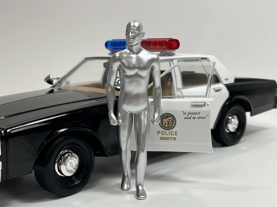 The Terminator T2 1987 Chevrolet Caprice with T1000 Figure 1:18 Greenlight 19105 - Image 2 of 4