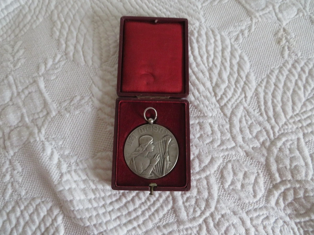 France Médaille S.N.C.F Apprentissage M.T 1960 Gilt Bronze TTB