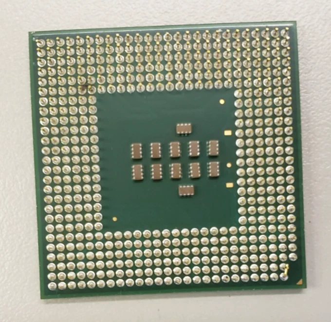 Intel Mobile Pentium III-M 1.133 GHz - Image 2 of 2