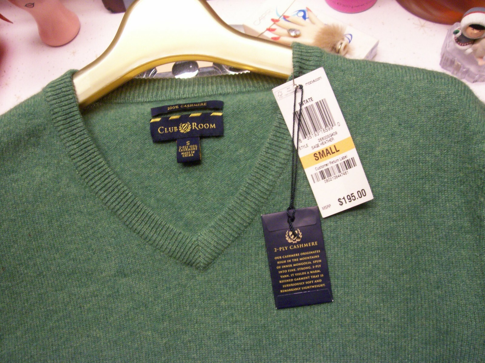 NWT $195 menu0026#039;s sz S 40u0026#034;chest Macyu0026#039;s Estate cashmere sweater  u0026amp; Boston Celtics hat | eBay