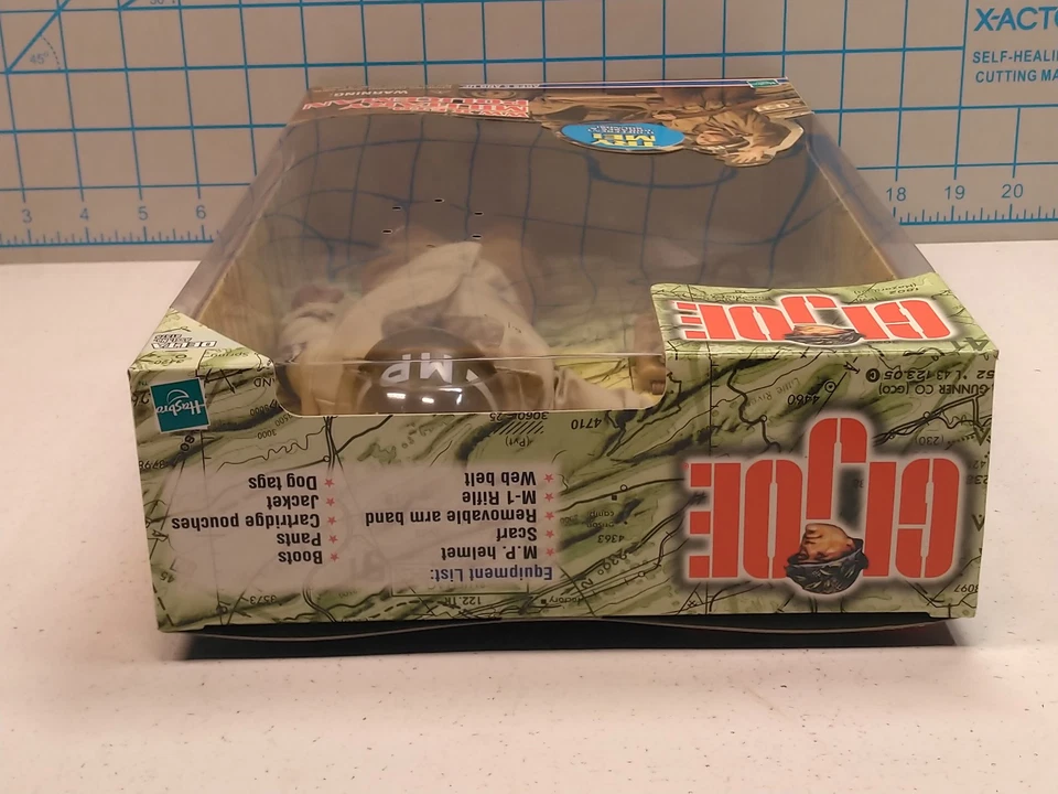 Figura parlante de policía militar GI Joe Segunda Guerra Mundial ETO (afroamericano) Hasbro 1999 Foto 3 de 4