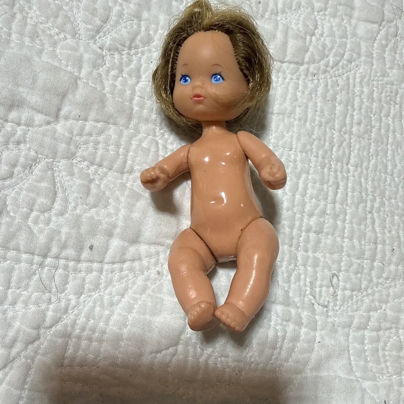 Vintage 1976 Mattel Heart Family Baby Doll Blue Eyes Brown Hair Vintage 4” C281