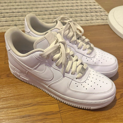 Nike Air Force 1 Low Top White Lace Up Solid Athletic Sneakers Men Casual