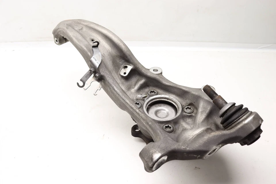 2018-2023 BMW M550I XDRIVE - Front Right Spindle Knuckle W/ Wheel Bearing - Image 3 of 4