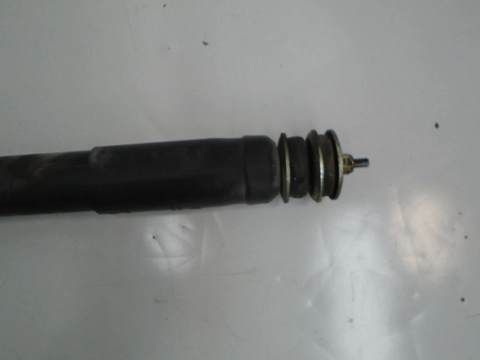 AMORTIGUADOR DE PUNTAL MERCEDES-BENZ ML320 2003 A1633261100 OEM YD91259 Foto 2 de 4