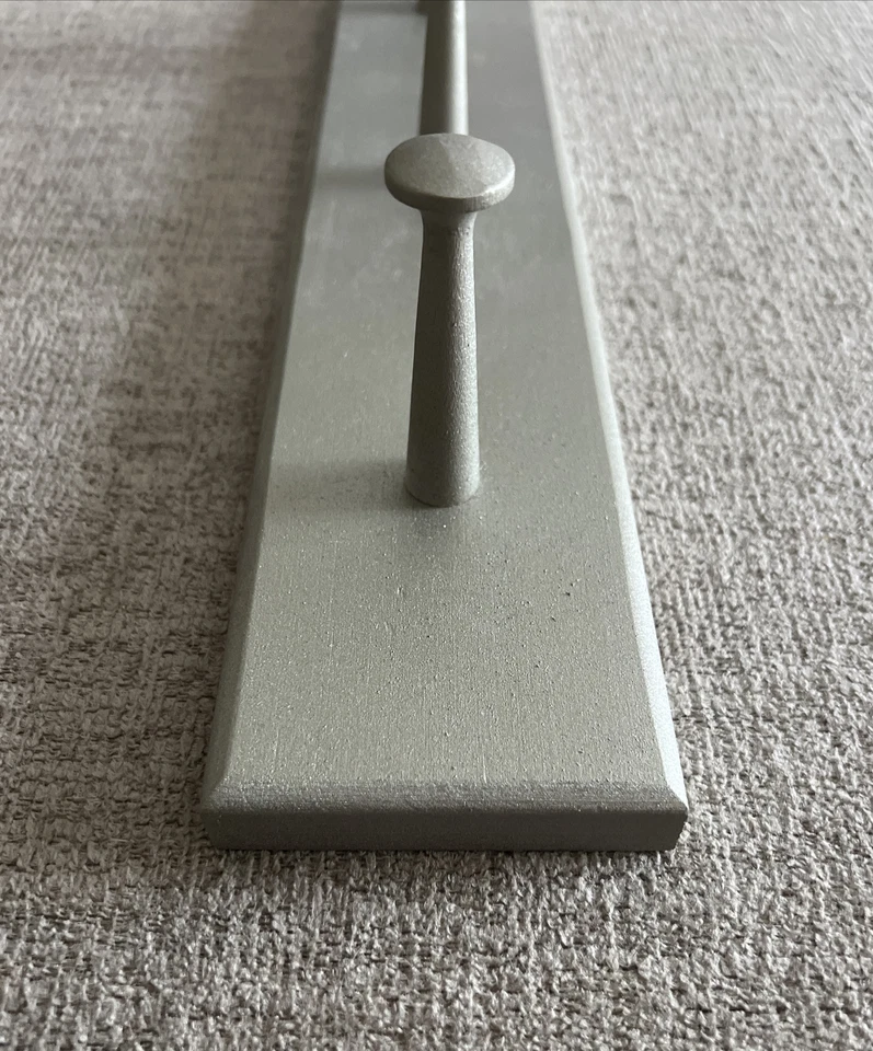 Tablero de gancho Mainstays con cinco ganchos plateado Foto 2 de 4