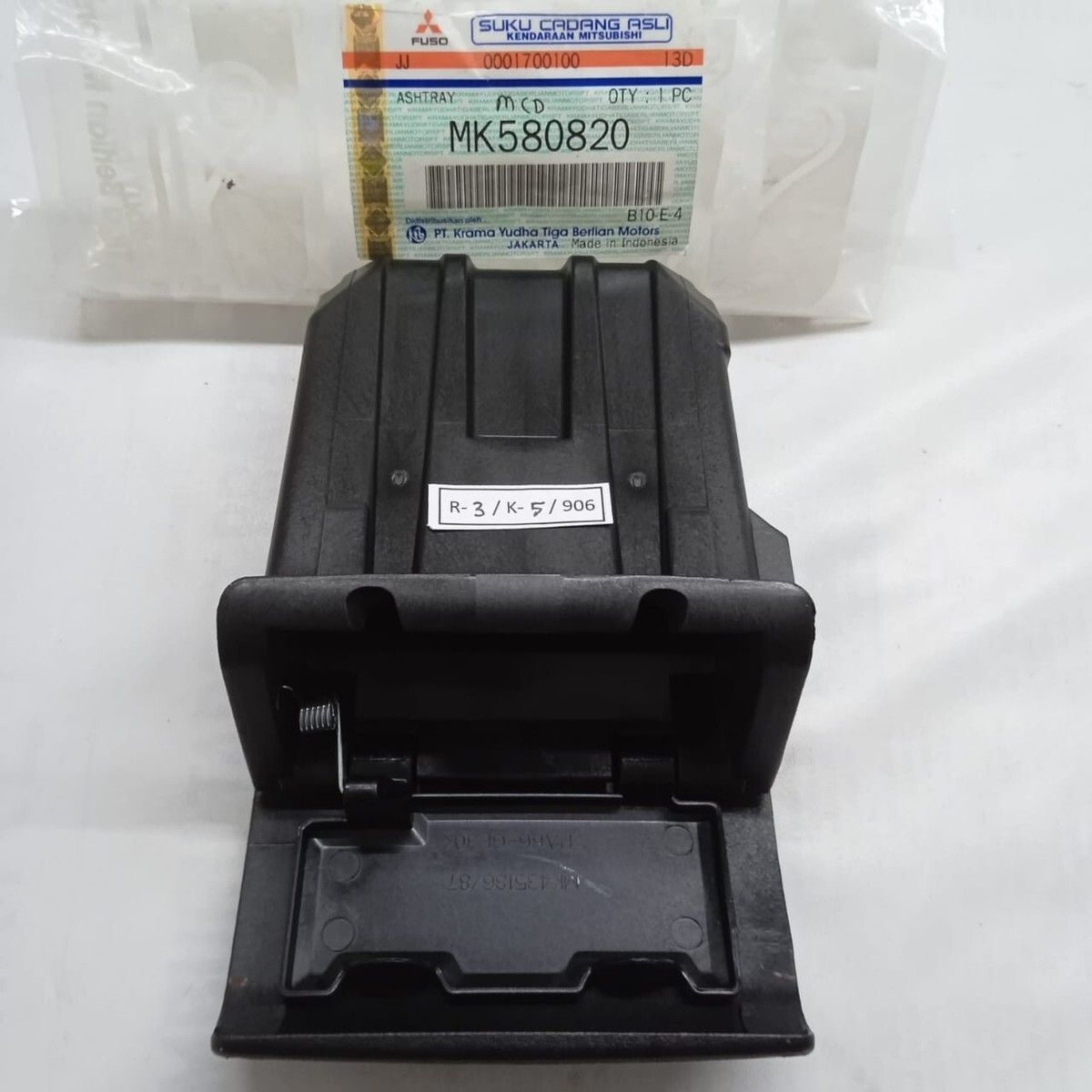 Mitsubishi Fuso Canter FE110 FE111 FE211 Ashtray Front Door Trim