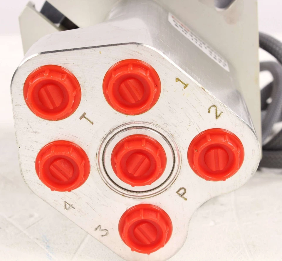 New C9634113133 David Brown Joystick & Valve - Image 4 of 4