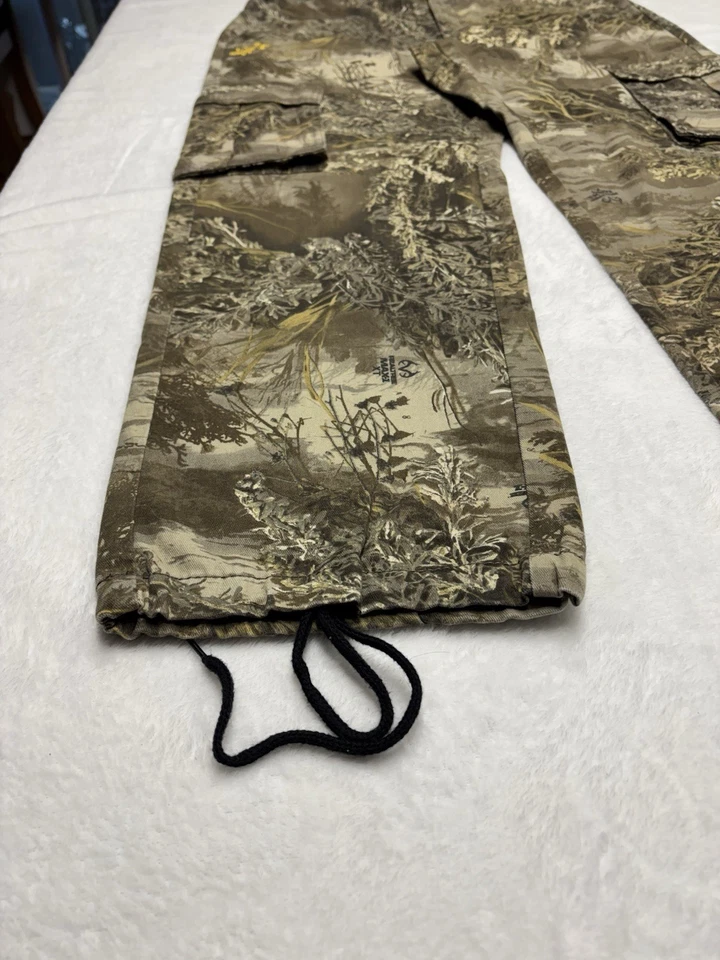 Realtree MAX-1 XT Camouflage Pants Men’s Size 36-38x31 Adjustable Waist - Image 3 of 4