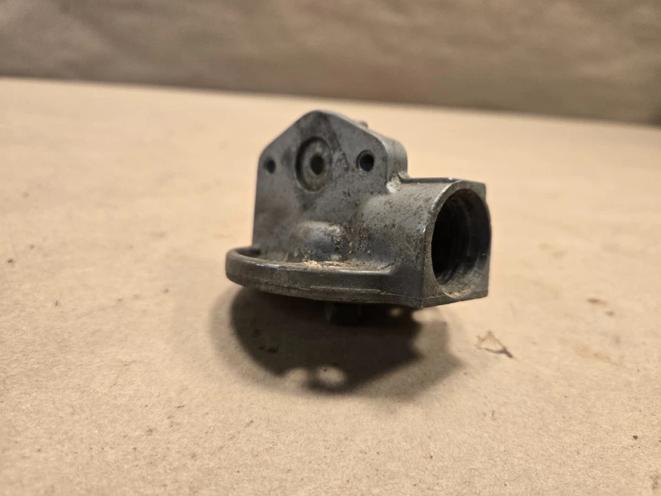 Carcasa válvula arranque en frío mercedes 280sel 300sel 280sl 250se 250sl 280se Foto 2 de 4