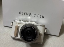 Olympus PEN E-PL8 Mirrorless Camera with 14-42mm 40-150mm Lens Kit JP