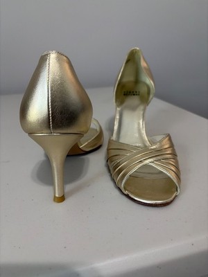 Stuart Weitzman light gold leather heels, size 7.5 M