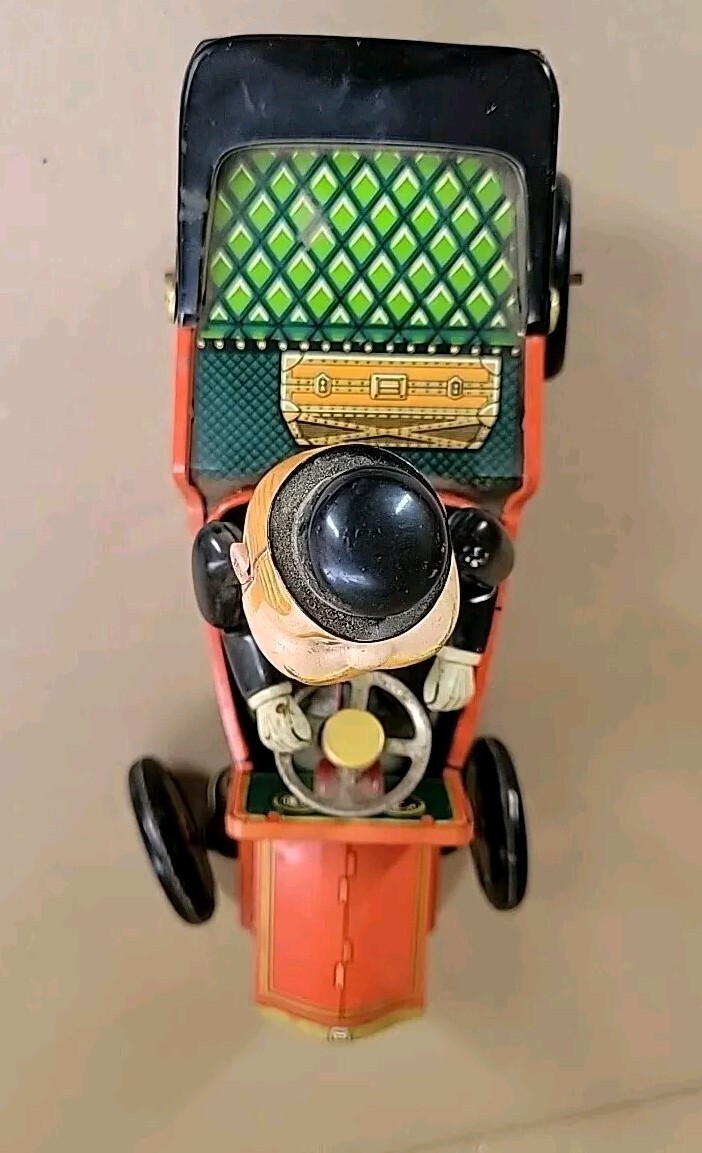 VINTAGE T.N OF JAPAN CLASSIC GOLDEN JUBILEE SHAKING CAR BATTERY