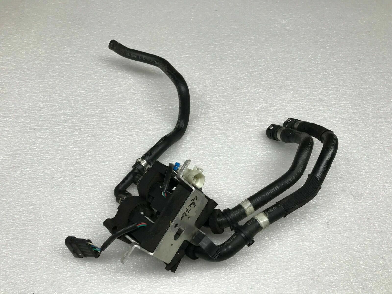 FERRARI 458 488 TGK VALVES FOR EVAPORATOR BOX W/ PIPES OEM 67635900 67444900