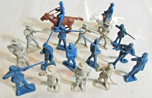 1960's  Marx playset Civil War 60mm Blue Gray  Army soldiers Horses Calvery