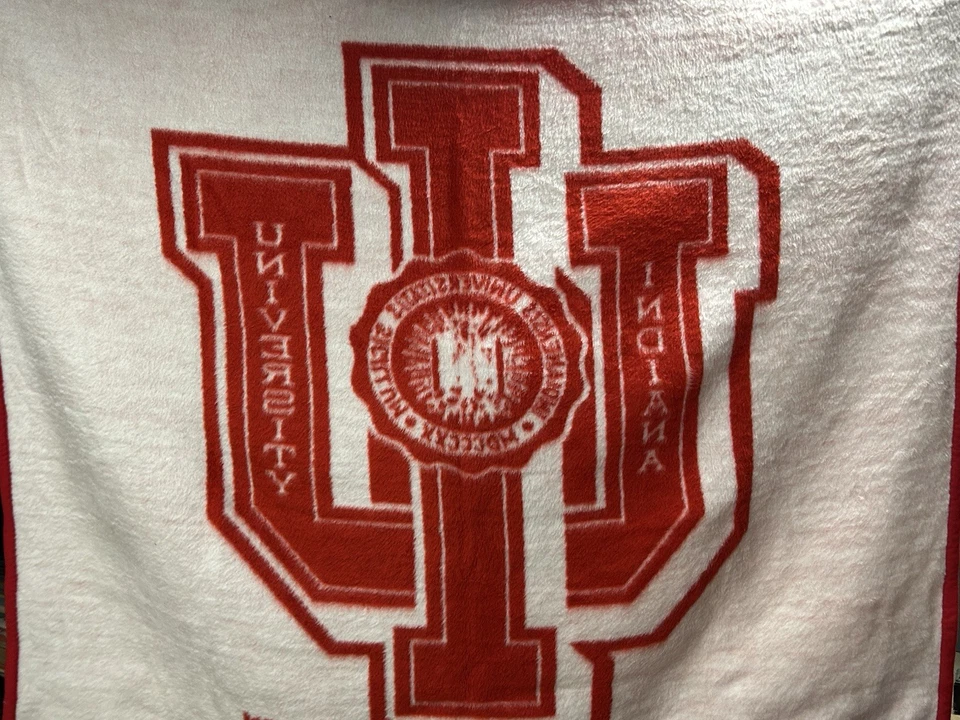Biederlack USA Indiana University IU Hoosiers 48x56 Throw Blanket in Red & White - Image 4 of 4