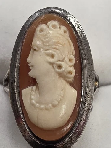Vintage Sterling Silver 925 Oval Shell Cameo Ring Sz 6. Marked. 5.77 Grams