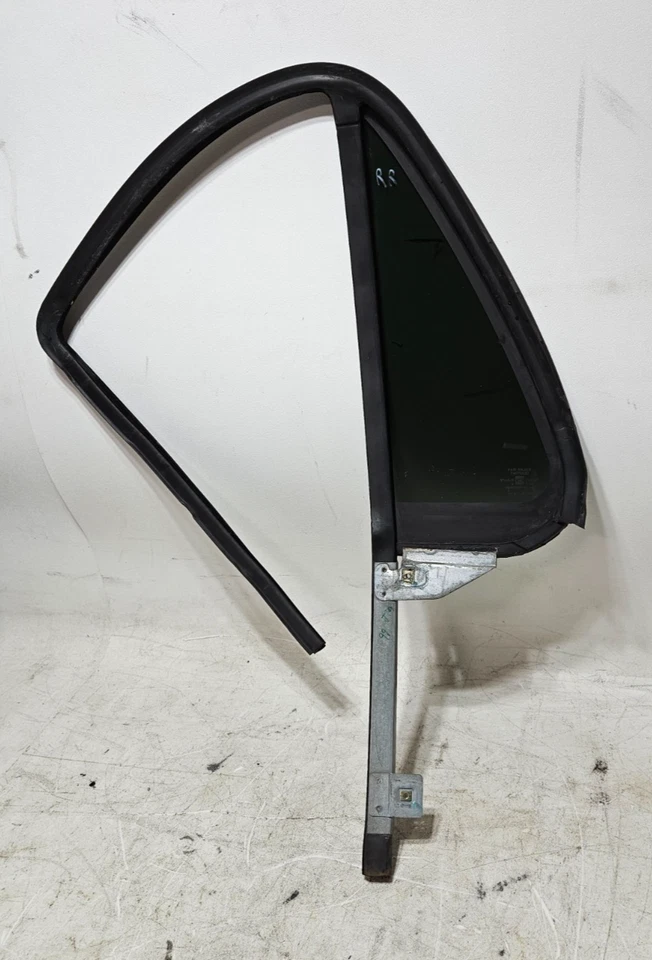 95 ~ 05 GMC Jimmy Bravada Blazer pasajero derecho ventilación trasera ventana puerta de vidrio Foto 2 de 4