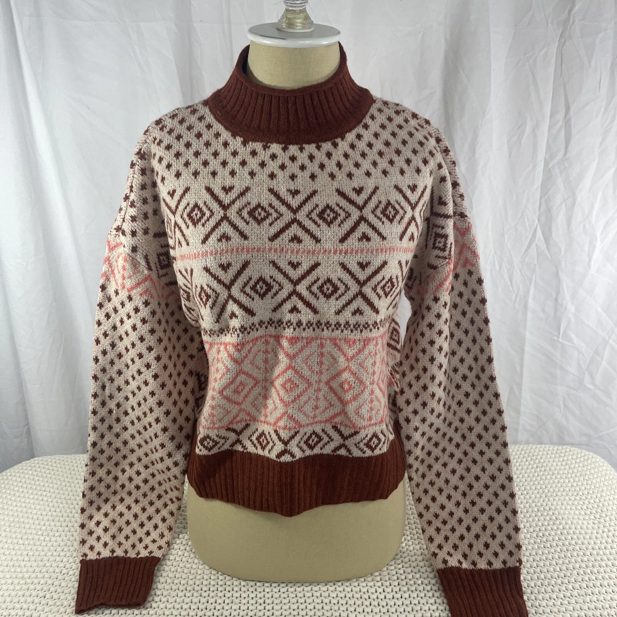 American Eagle Mockneck Christmas Sweater Beige And Brown Size