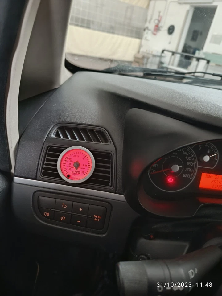 Porta Manometro Fiat Grande Punto 52mm  - Immagine 2 di 3