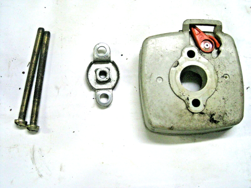 Parte di gruppo depuratore aria decespugliatore Echo SRM-210 P021049750, P021000991 - Foto 1 di 4