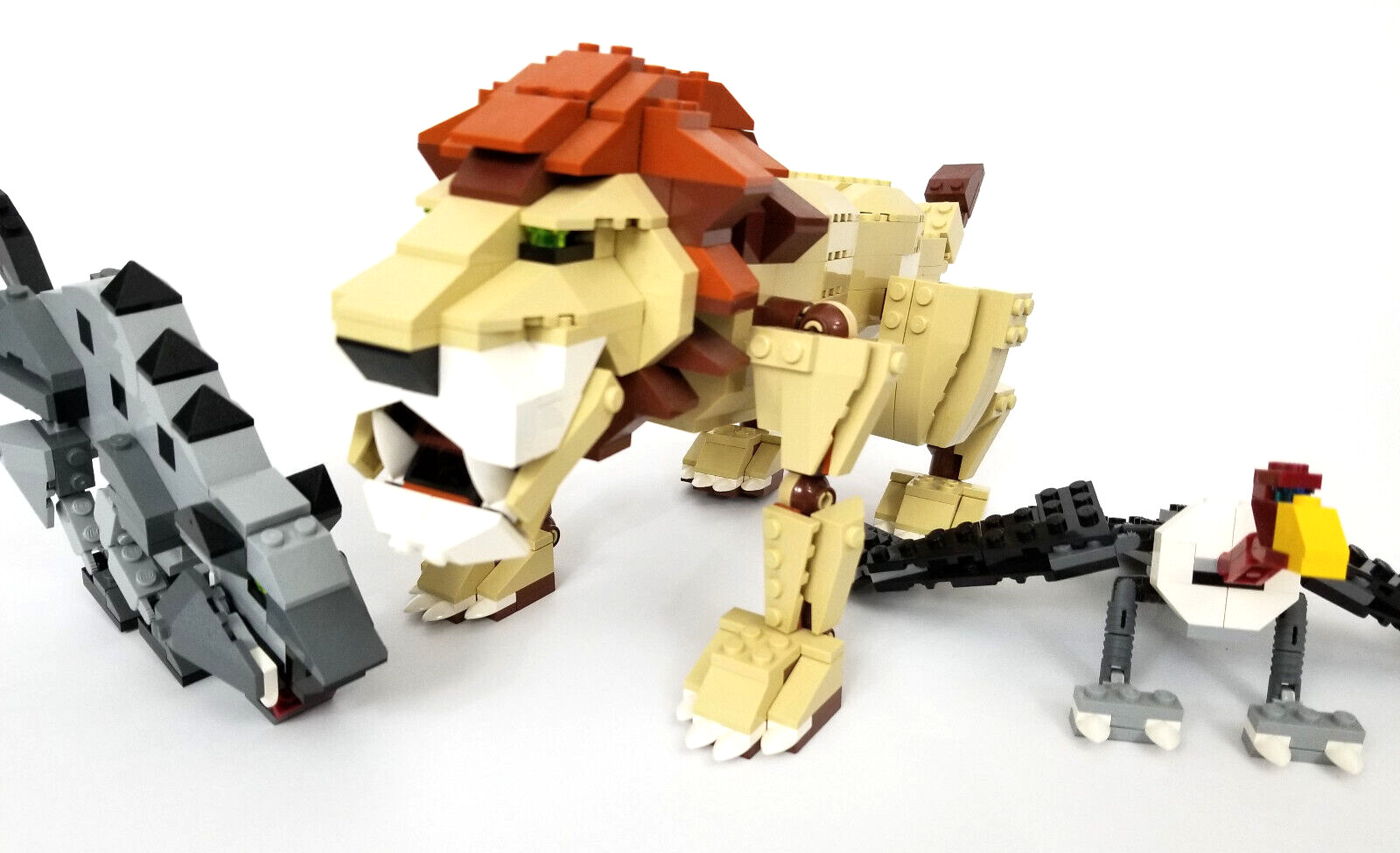 LEGO Designer Set 4884 Wild Hunters Complete Lion Hyena Vulture Animals Creature