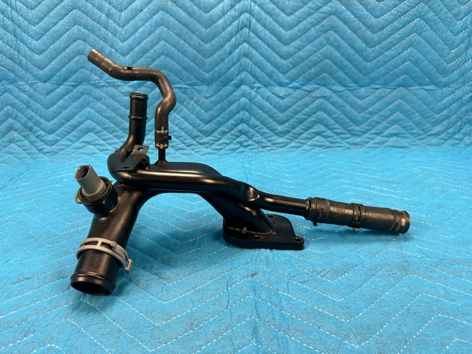 Bentley Contin Flying Spur Engine Coolant Water Pipe Tube Hose 29k 2006-2012 OEM