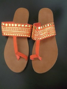 women's black chaco flip flops