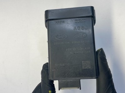 2011-2014 HYUNDAI ELANTRA TPMS TIRE PRESSURE MONITOR MODULE UNIT OEM 95800-3X000