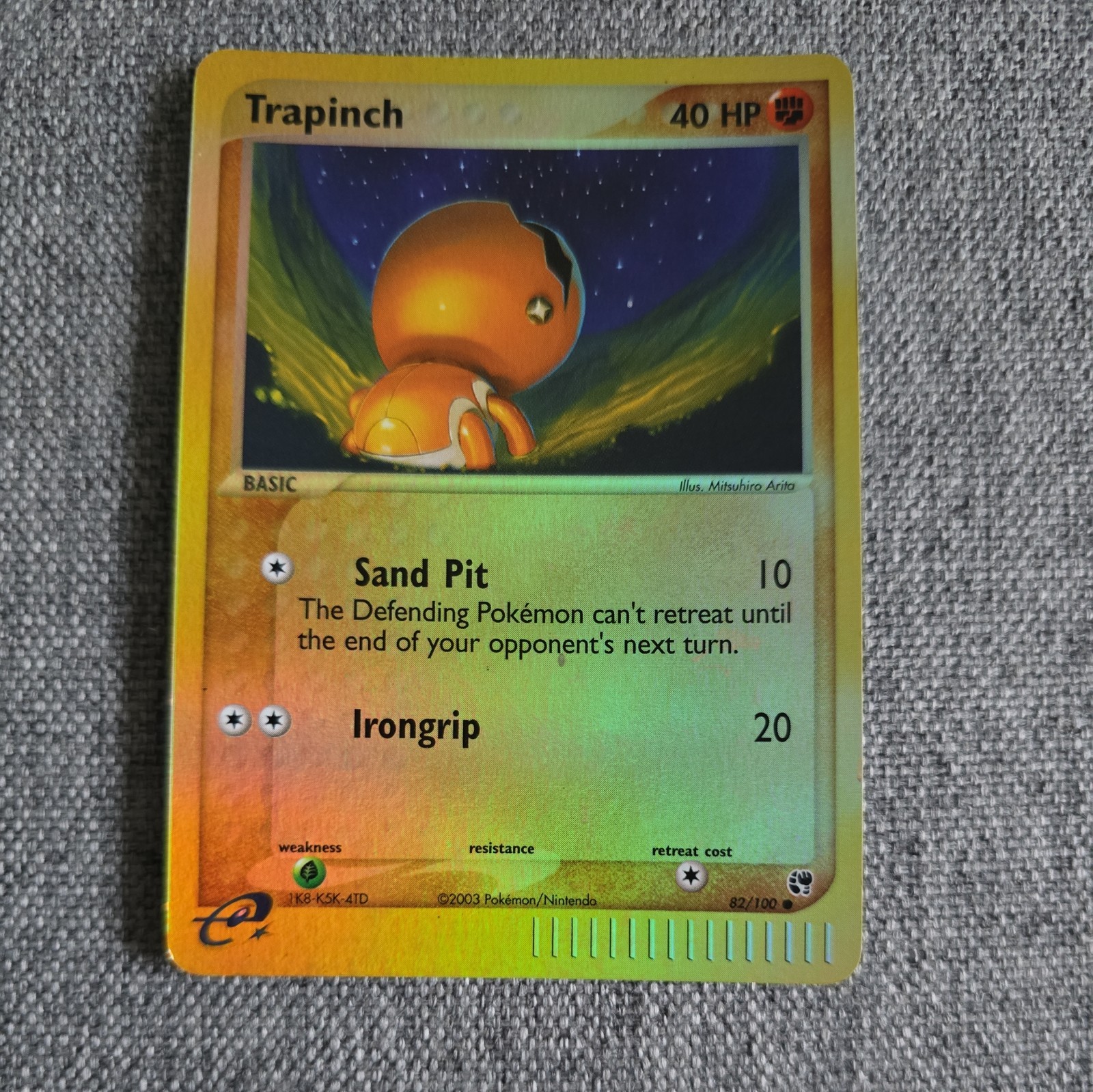 Trapinch Reverse HOLO 82/100 EX Sandstorm E Series Near MINT Pokemon Card Reader