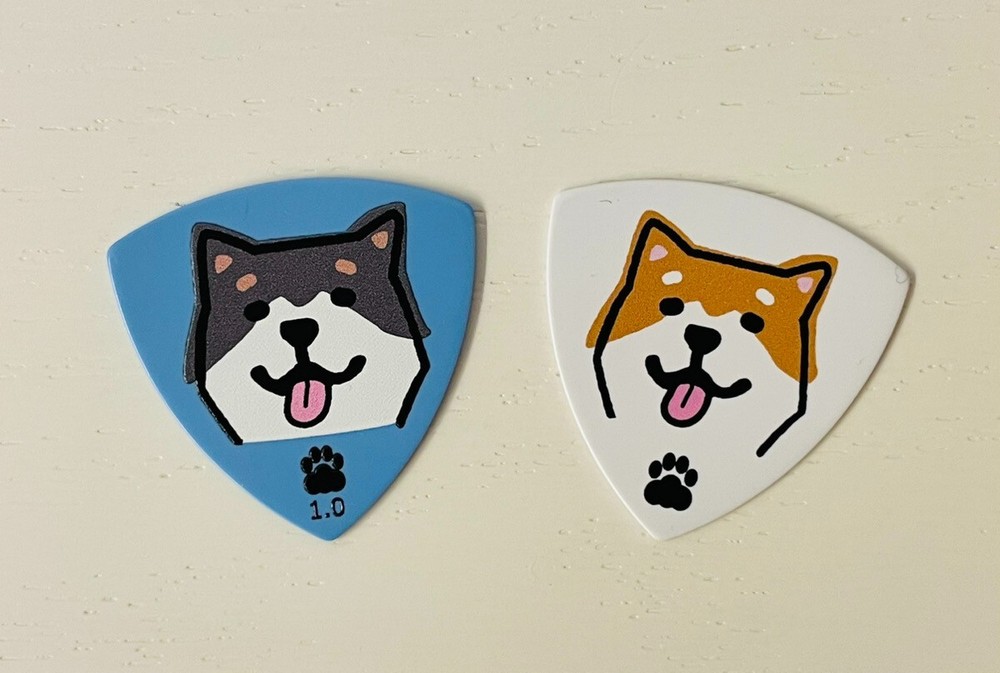 Daiking Corporation Guitar Pick Set Of 2 Shiba Inu Design White&Blue Triangle
