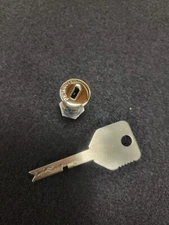 "READ" DUNCAN PARKING METER VAULT DOOR "LOCK CYLINDER WITH RESTRICTED KEY & NUT 