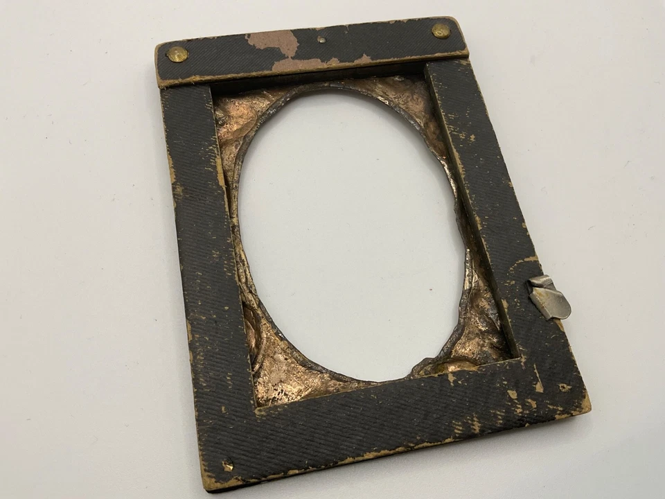 Vintage Asian Double Dragon Frame Metal Picture Embossed oval - Image 4 of 4