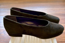Nine West Black Suede Pumps Low Heel Round Toe Slip On Women’s Size 7