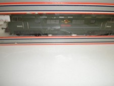 Lima 205135 Class 42 D843 Sharpshooter BR Green Locomotive