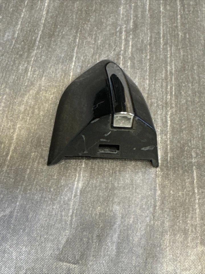 2013-2020 Ford Fusion Titanium Front Left Door Handle Cover Exterior Black Chrom - Image 2 of 4