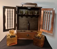 Vintage MCM Wooden Bar Liquor Cabinet 2 Amber Decanters 4 Shot Glasses Minibar
