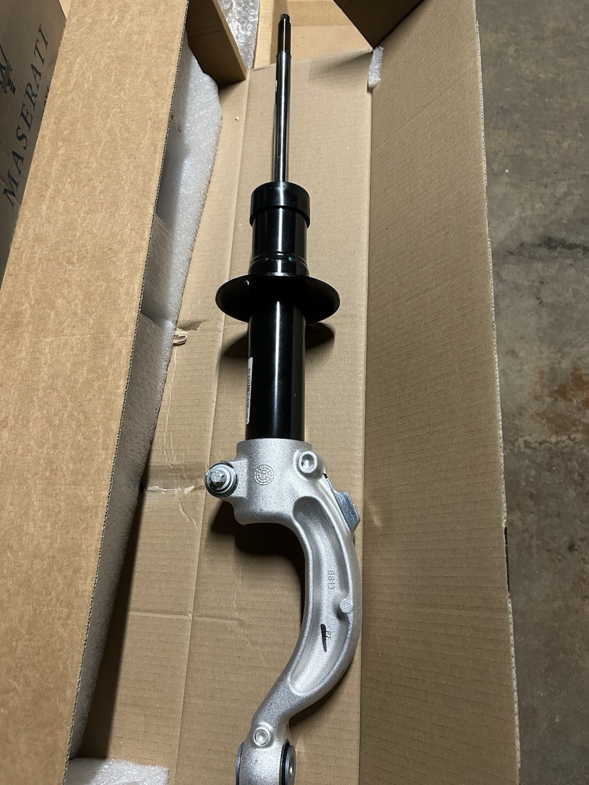 Set Of 2 Genuine Maserati Front Shock Absorbers 670153413