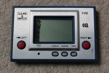 Thumbnail of ebay&reg; auction 168249169951 | NINTENDO GAME & WATCH SILVER SCREEN FIRE RC-04 1980 FUNKTIONSTÜCHTIG