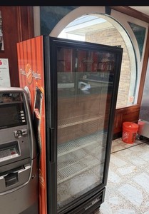 True 1-Door Glass Merchandising Refrigerator, Freestanding, 1 Section