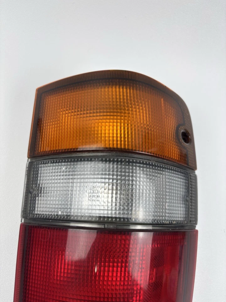 1992 - 1999 Isuzu Trooper Acura SLX OEM Factory TailLight RIGHT PASSENGER 92-99 - Image 2 of 4