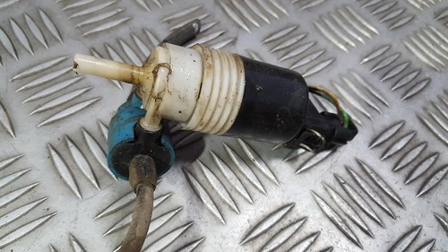 Waschwasserpumpe, Scheibenreinigung  Volkswagen Passat DE461816-55