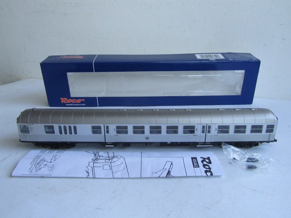 Roco 45482 H0 - Nahverkehrs-Steuerwagen Mit GepäCkabteil „Silberling” Der Db-image
