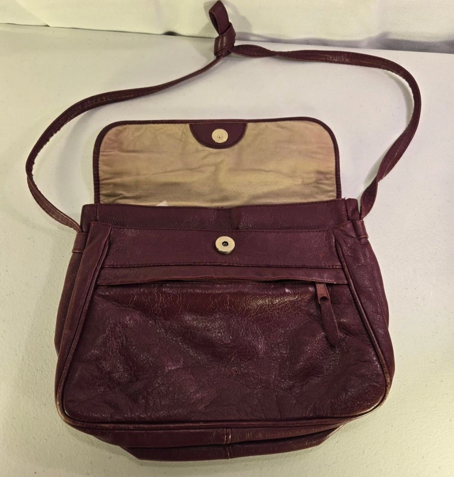 Bolsa de ombro vintage Etienne Aigner couro genuíno borgonha tiracolo - Imagem 2 de 4