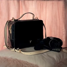 VANESSA WILLIAMS-PATENT LEATHER CAMERA BAG-NEW WITH TAGS RETAIL $119.99